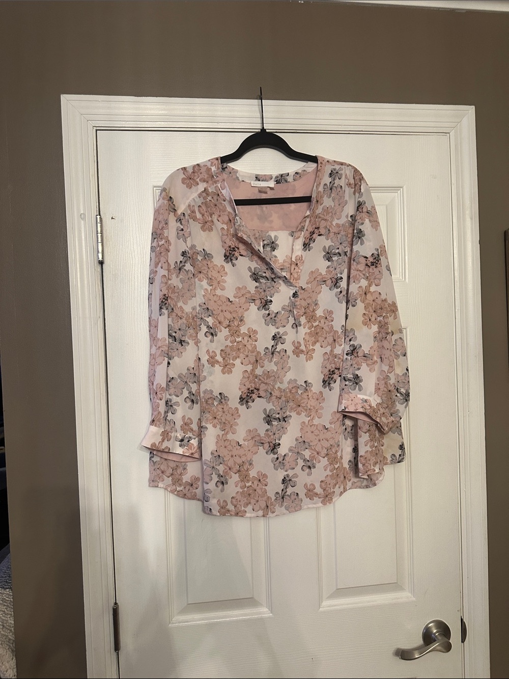 Light Pink Floral V-Neck Chiffon Blouse - Feminine Long Sleeve Top